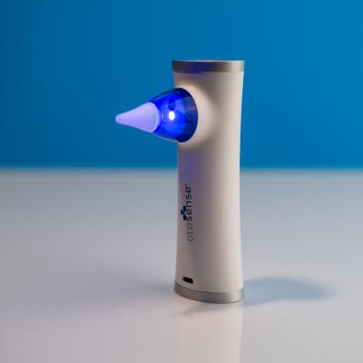 otosense vac-clean uv 2®  wiederaufladbarer Mini-Vakuumreiniger für alle Hörsysteme
